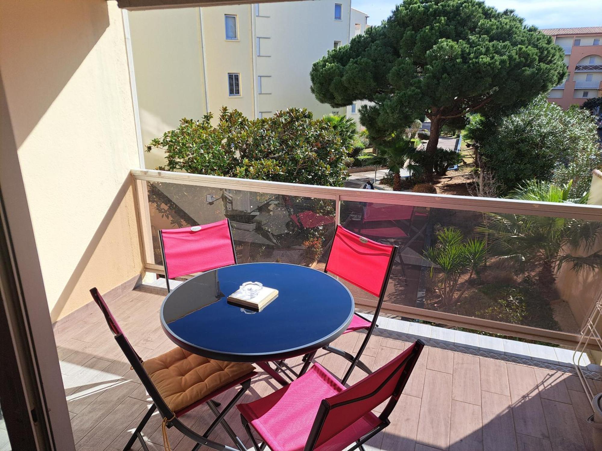 Helios 32, T2 Climatise, Parking, 500M Plage Agde Dış mekan fotoğraf